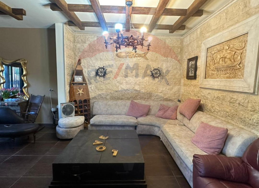 R9-1690 Ground Floor Apartment 280m for sale in Btouratij - Koura — Photo 5 of 9