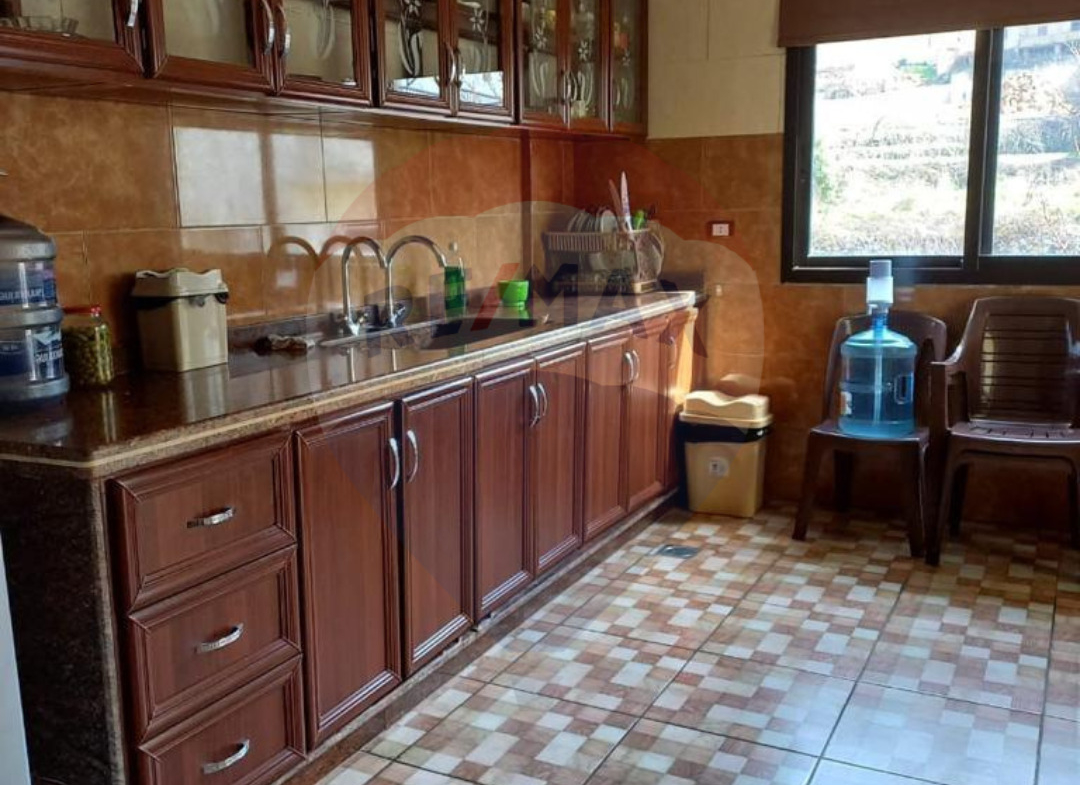 R9-1742 Furnished apartment 220m with jacuzzi for sale in Syr - Danniyeh — Photo 5 of 10