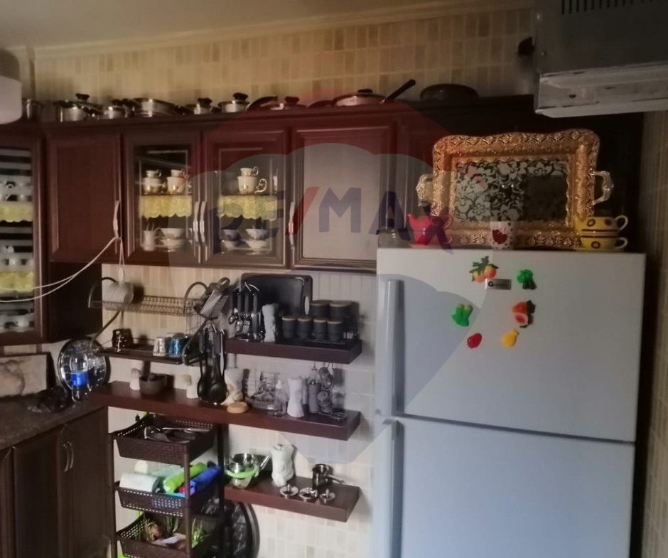 R9-1785  Apartment For Sale in Syr El Danniyeh - Souq Biqaasefrine — Photo 4 of 4