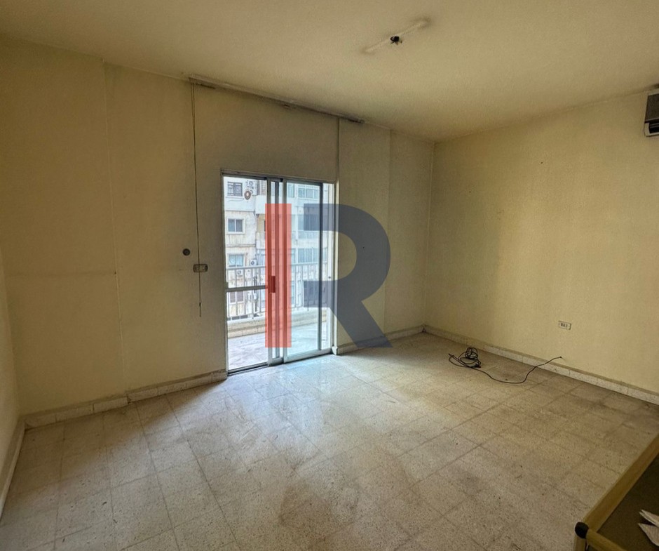 R9-1780 Apartment 240m for sale in Jamil Adra - Tripoli — الصورة 5 من 11
