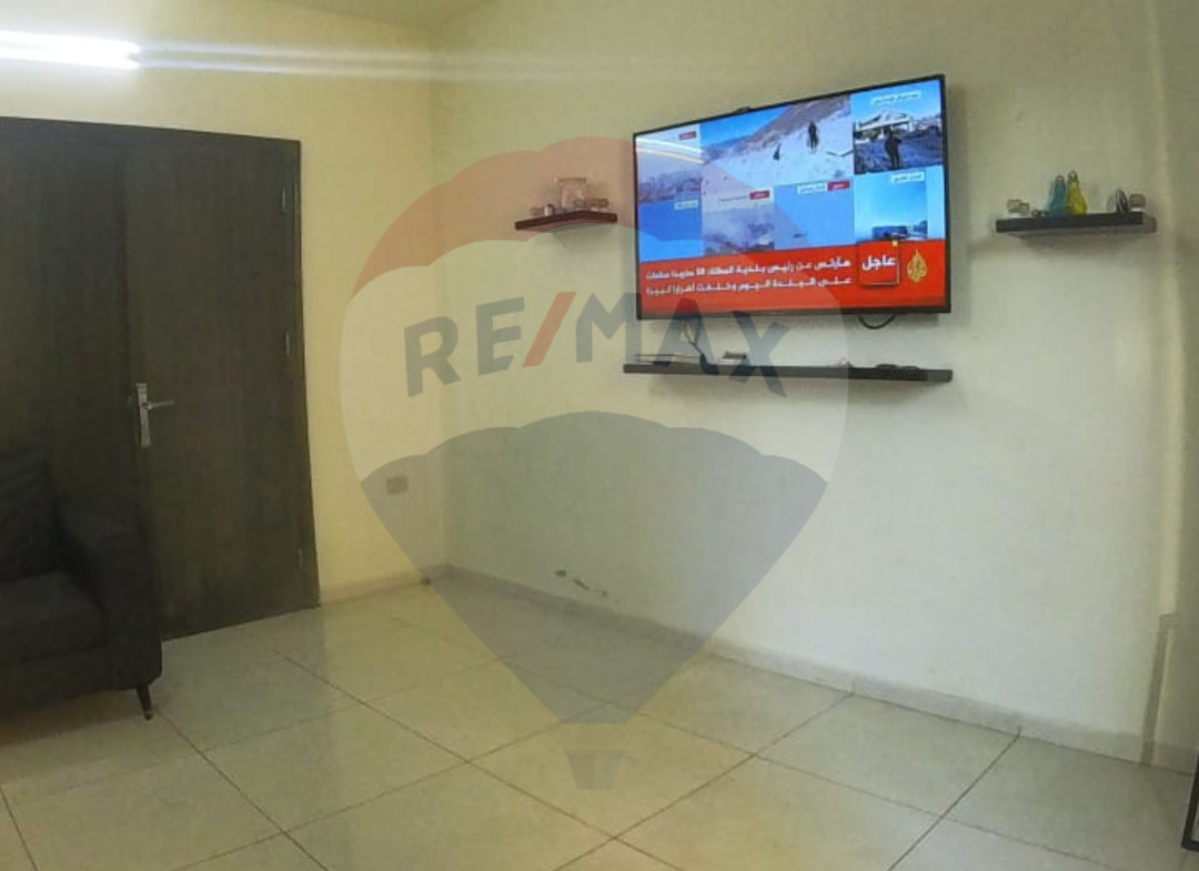 R9-1794 Apartment 100m with Small Garden for Sale in Abou Samra - Tripoli — Photo 2 of 10