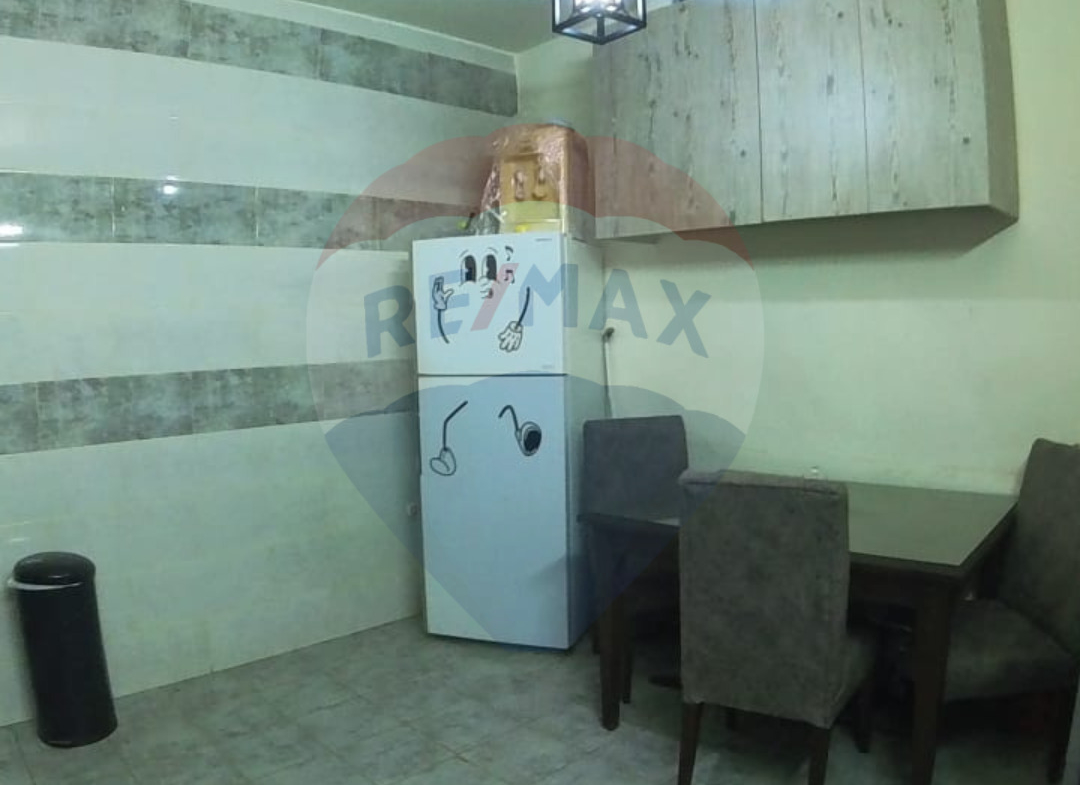 R9-1794 Apartment 100m with Small Garden for Sale in Abou Samra - Tripoli — Photo 4 of 10