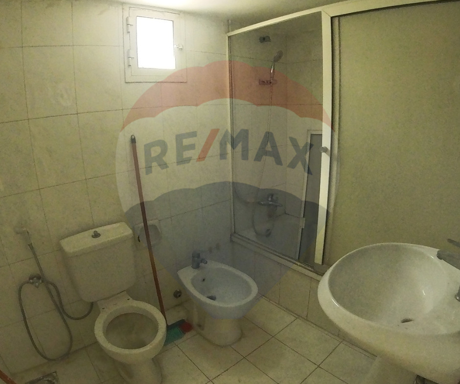 R9-1803 Apartment for Sale Behind Bank Audi on Boulevard - Tripoli — Photo 14 of 16