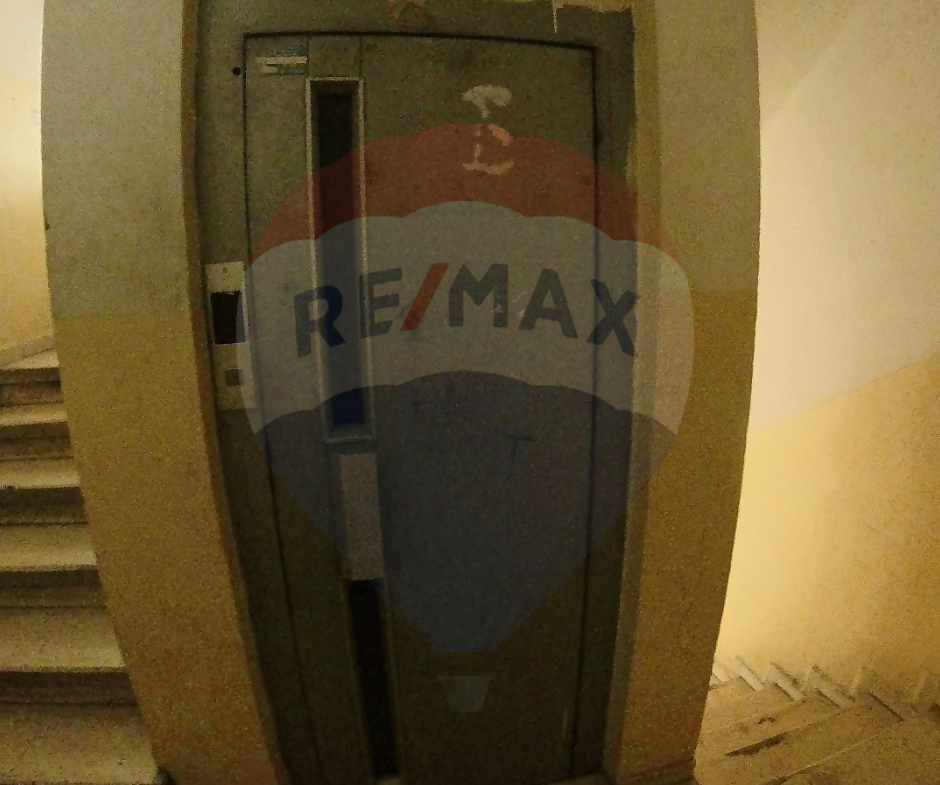 R9-1803 Apartment for Sale Behind Bank Audi on Boulevard - Tripoli — Photo 16 of 16