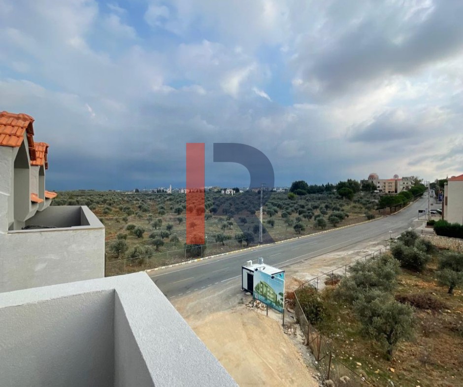 R9-1810 جمالون للبيع في ددة - كورة — الصورة 4 من 4