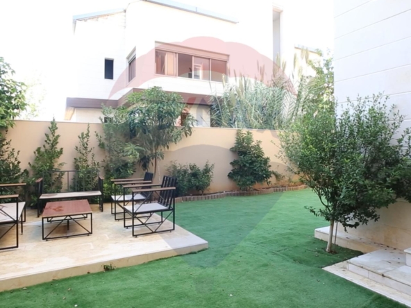 R9-1802 Stunning 3-Story Villa for Sale in Qalamoun - Tripoli — Photo 4 of 8