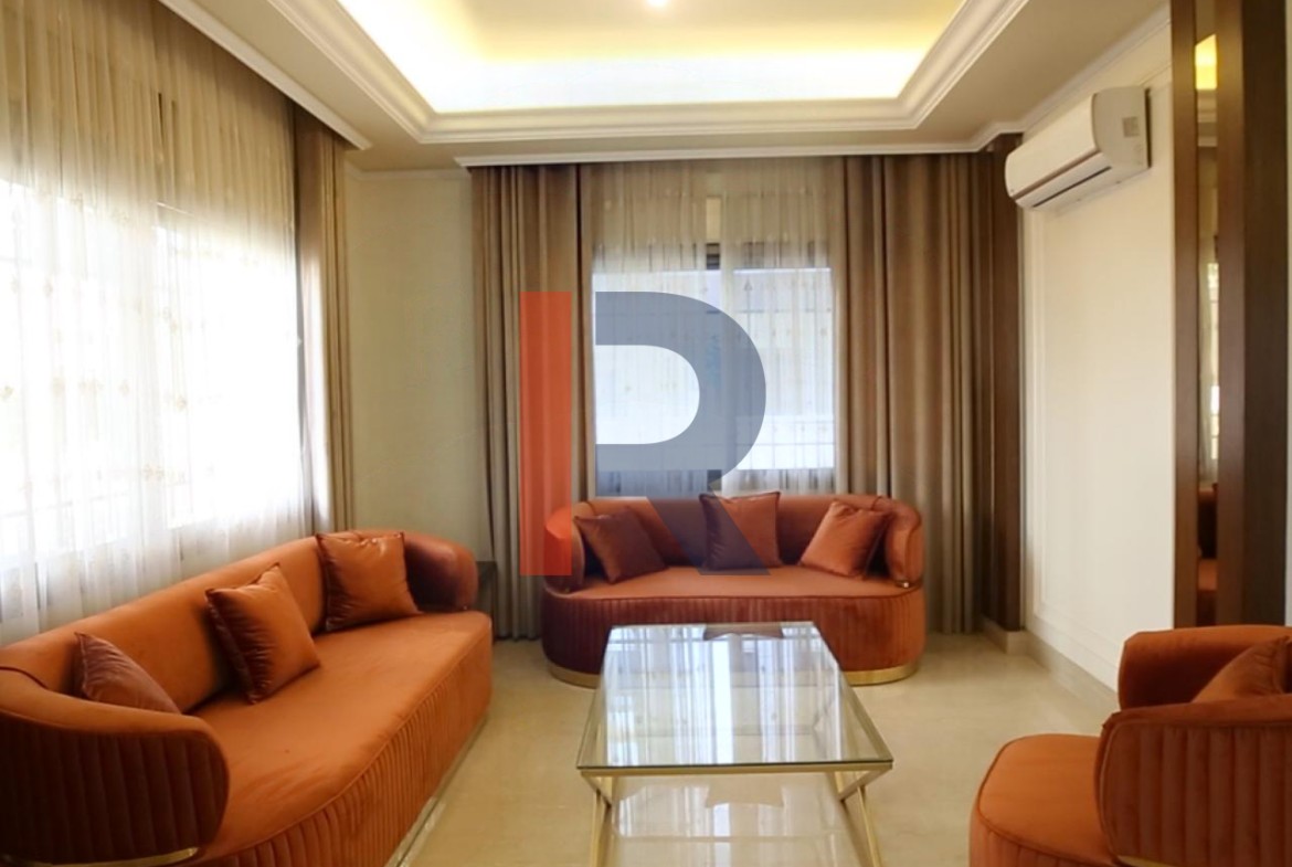 R9-1802 Stunning 3-Story Villa for Sale in Qalamoun - Tripoli — Photo 2 of 8