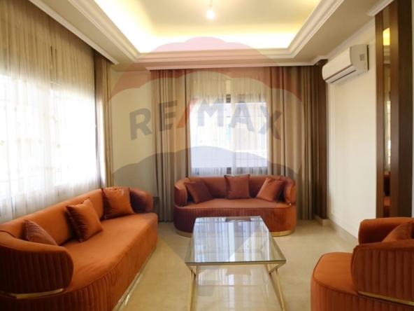R9-1802 Stunning 3-Story Villa for Sale in Qalamoun - Tripoli — Photo 2 of 8