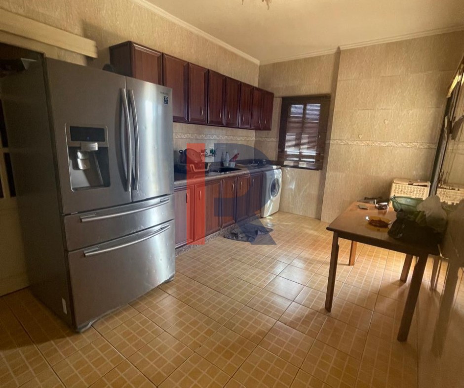 R9-1822 Apartment 200m for Sale near Al-Shiraa Square - Abou Samra — Photo 6 of 8