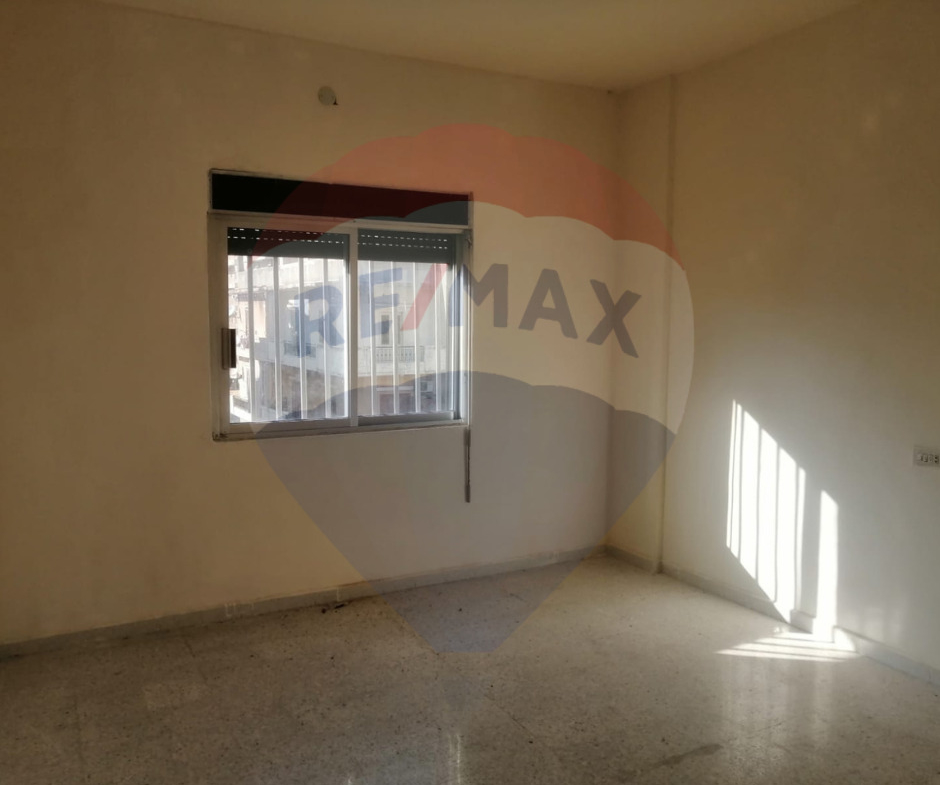 R9-1825 Apartment 170m for Sale in Azmi - Tripoli — الصورة 4 من 8