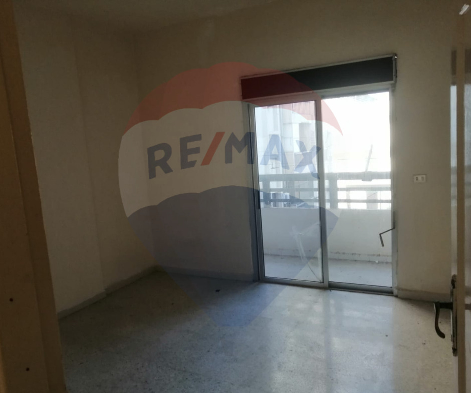 R9-1825 Apartment 170m for Sale in Azmi - Tripoli — الصورة 3 من 8