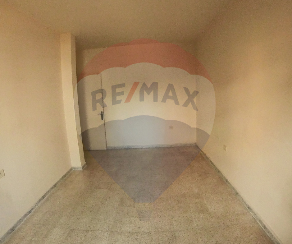 R9-1832  Apartment for Sale in Alma Zgharta — Photo 2 of 11