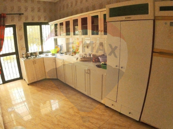 R9-1832  Apartment for Sale in Alma Zgharta — Photo 4 of 11