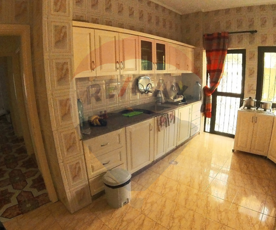 R9-1828 Spacious Apartment for Sale in Alma Zgharta — Photo 5 of 12