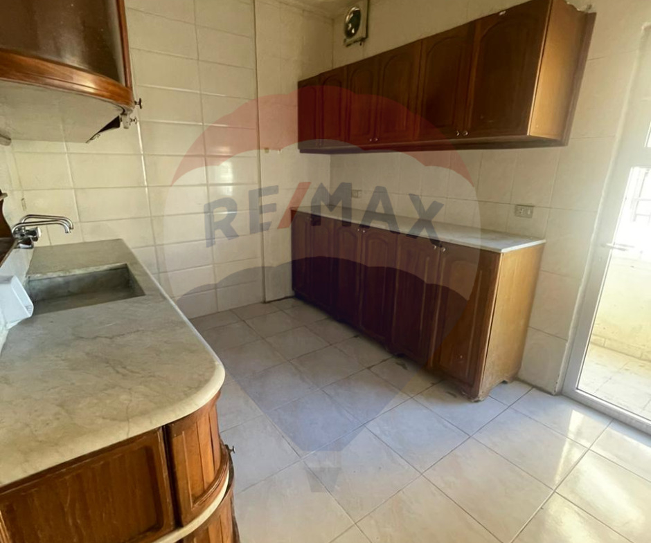 R9-1840 Apartment 180m for sale in Beddawi - Tripoli — Photo 3 of 4