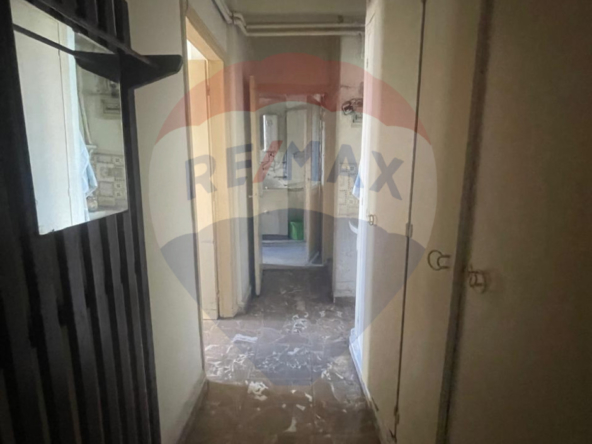 R9-1876  Spacious Apartment 220m for sale in Ajazah Street - Abou Samra — Photo 4 of 9