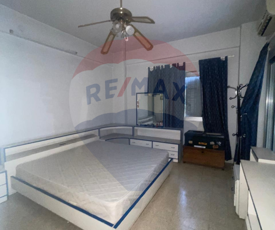 R9-1876  Spacious Apartment 220m for sale in Ajazah Street - Abou Samra — Photo 7 of 9