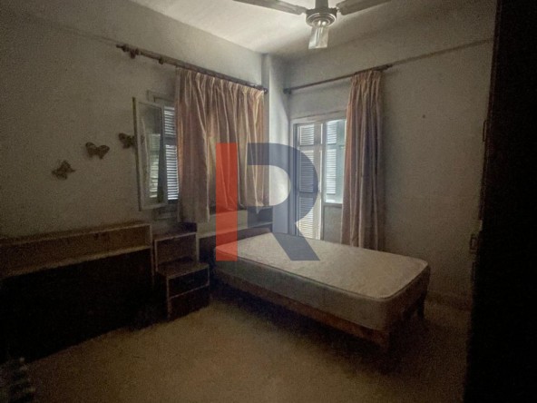 R9-1876  Spacious Apartment 220m for sale in Ajazah Street - Abou Samra — Photo 5 of 9