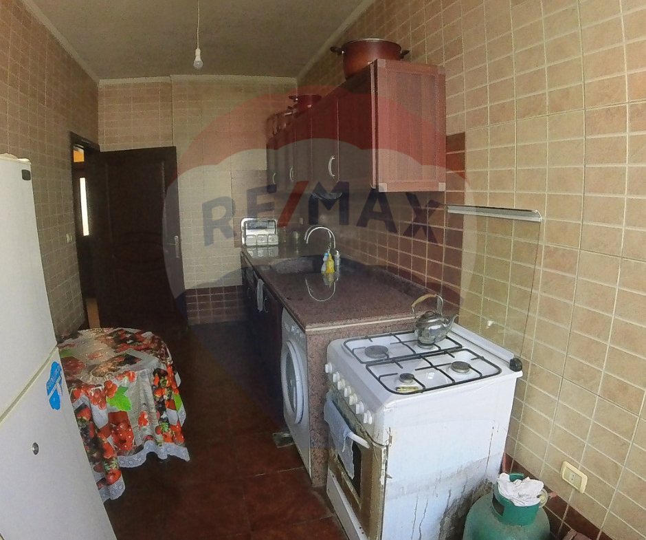 R9-1894 Apartment 130m for sale in Sahat Al-Shiraa - Abou Samra — الصورة 8 من 10
