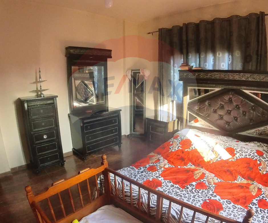 R9-1894 Apartment 130m for sale in Sahat Al-Shiraa - Abou Samra — الصورة 7 من 10