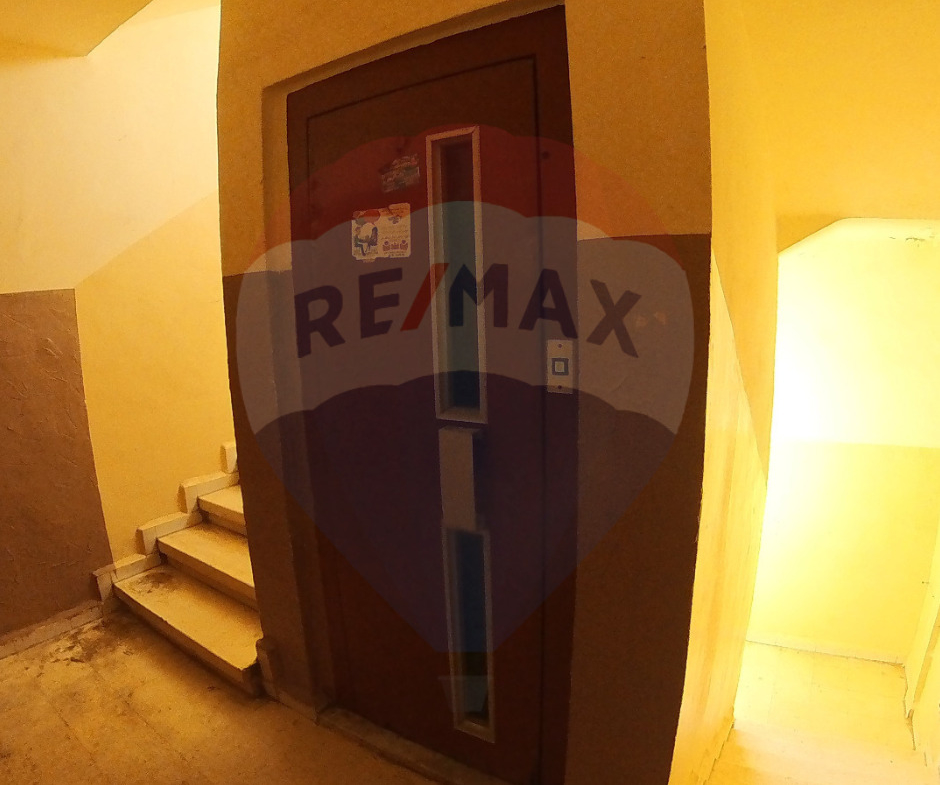 R9-1896 Apartment for Sale in Abu Samra Islah Street — Photo 3 of 9