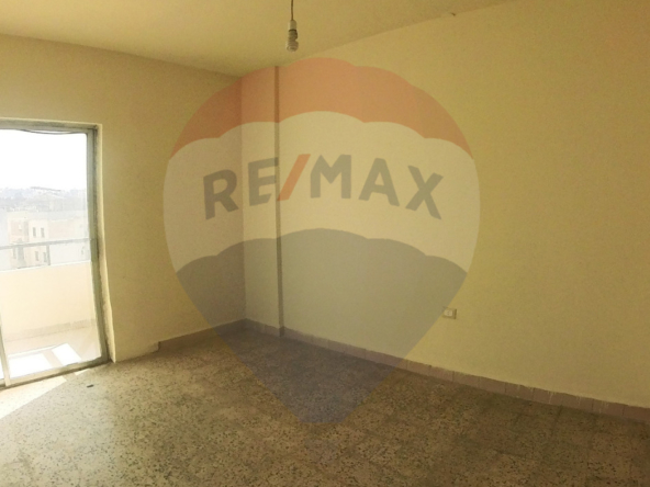 R9-1898 Spacious Apartment for Sale in Miten Street - Tripoli — الصورة 5 من 15