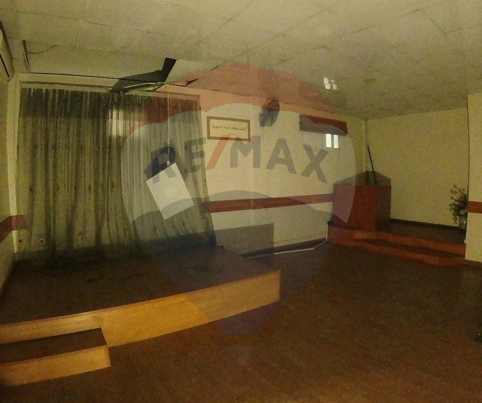 R9-1899 House and Shop for Sale in Zahriyeh - Tripoli — Photo 5 of 8
