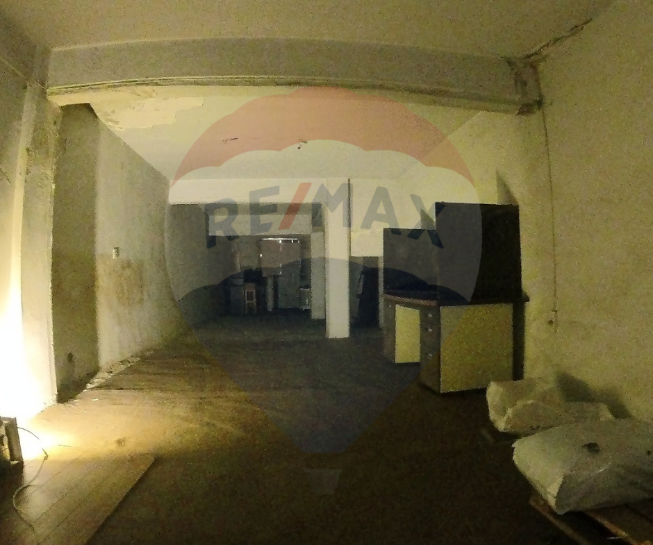 R9-1899 House and Shop for Sale in Zahriyeh - Tripoli — Photo 7 of 8