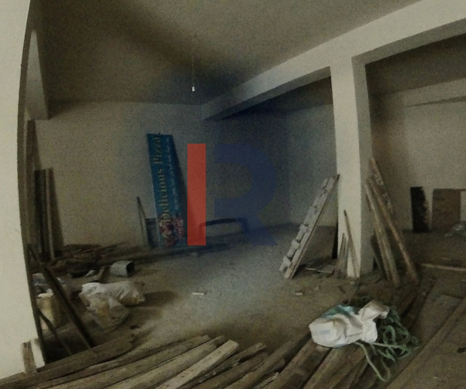R9-1904  Shop 8m with 220m Warehouse for sale in Al Outoor - Abou Samra — الصورة 1 من 1