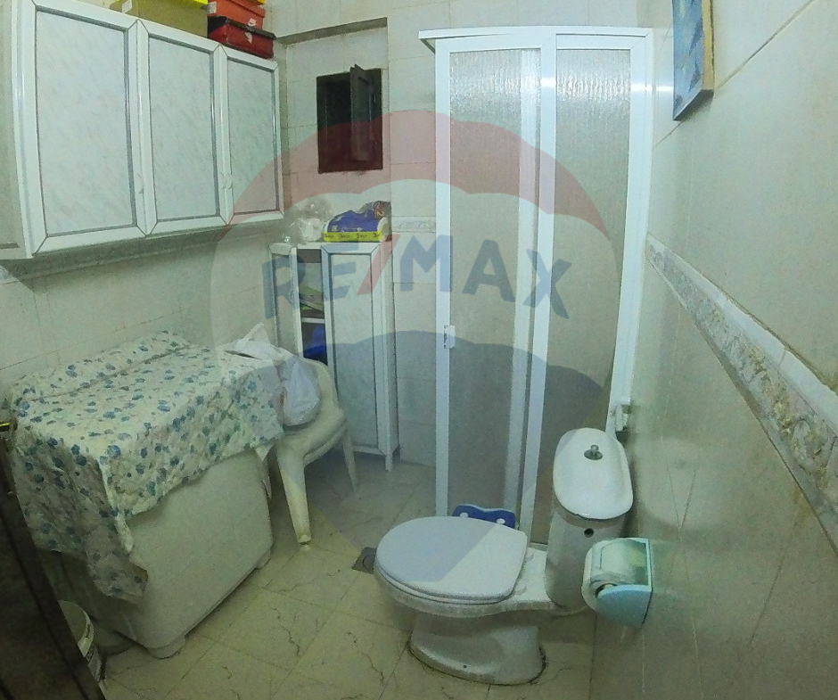 R9-1910 Spacious Apartment 210m for Sale in Damm w Farez - Tripoli — الصورة 11 من 12