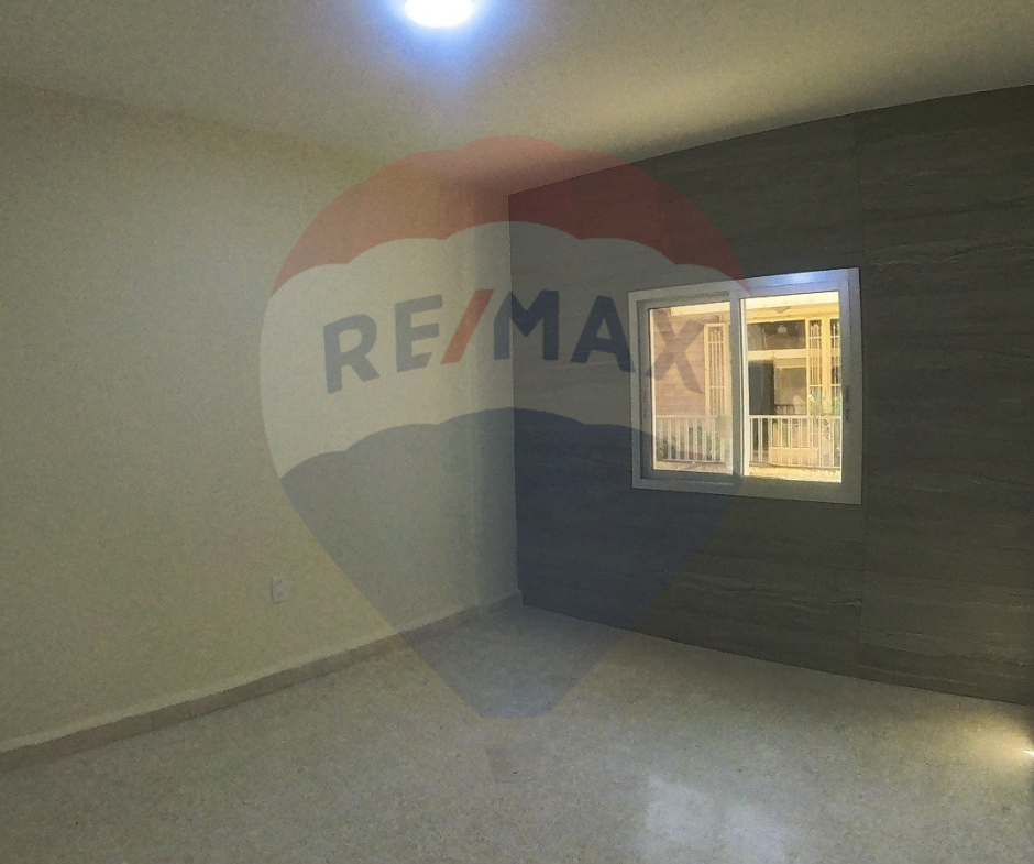 R9-1914 Apartment for Sale in Amioun Koura — Photo 4 of 13
