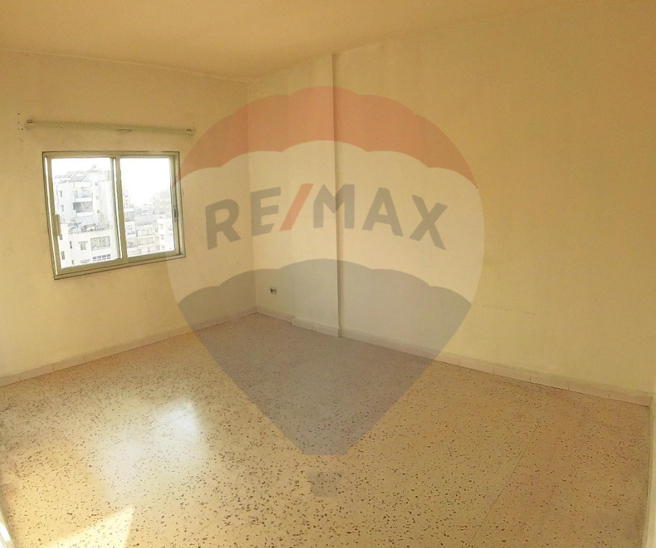 R9-1914 Apartment for Sale in Amioun Koura — Photo 11 of 13