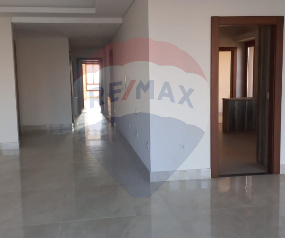 R9-1947 Spacious Apartment for Rent in Dam Wel Farez Zone D — Photo 3 of 14