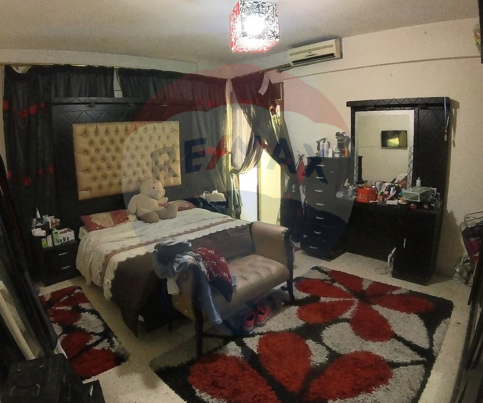 R9-1953  Spacious Apartment 220m for Sale in Boulevard - Tripoli — الصورة 6 من 12