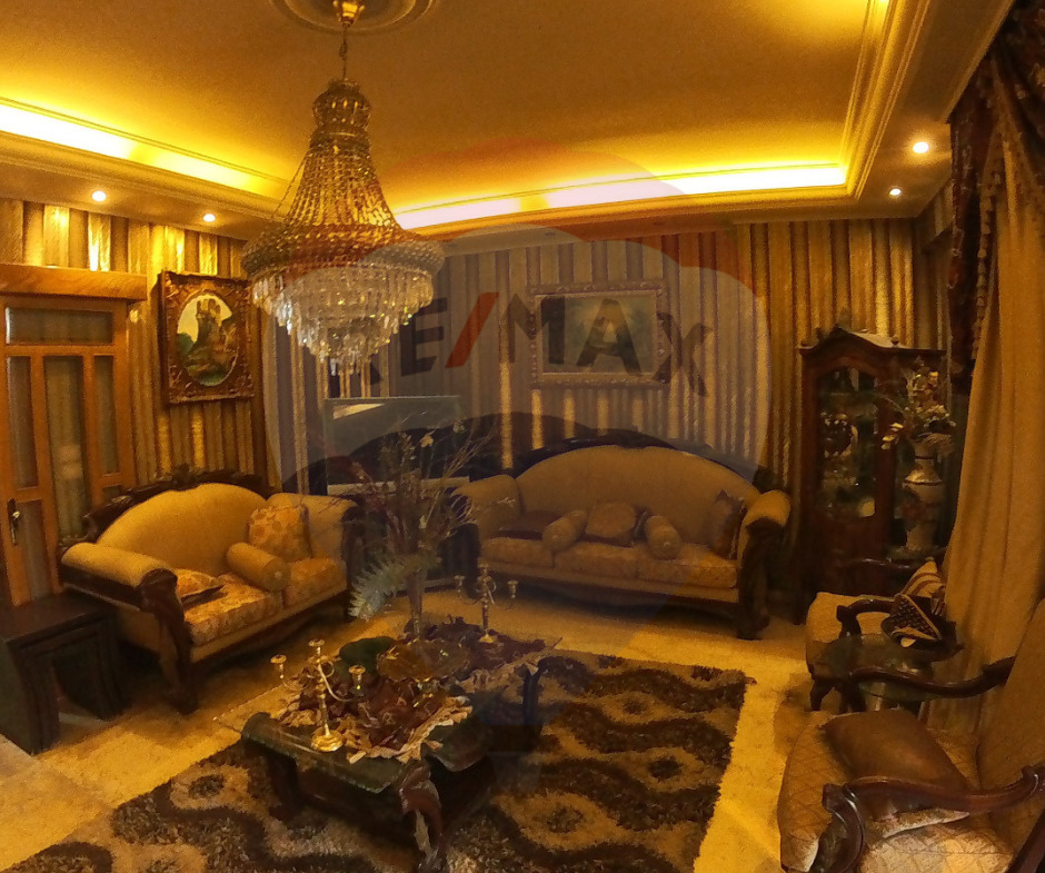 R9-1953  Spacious Apartment 220m for Sale in Boulevard - Tripoli — الصورة 2 من 12