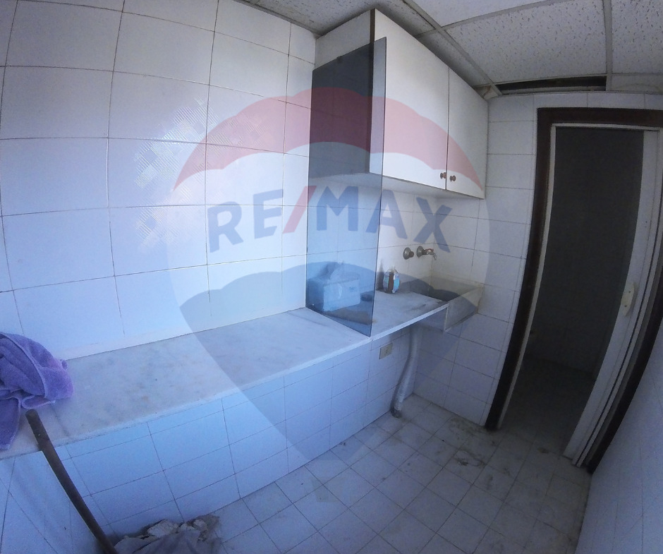 R9-1955 Office 54m for Sale in Al Tall - Tripoli — Photo 3 of 4