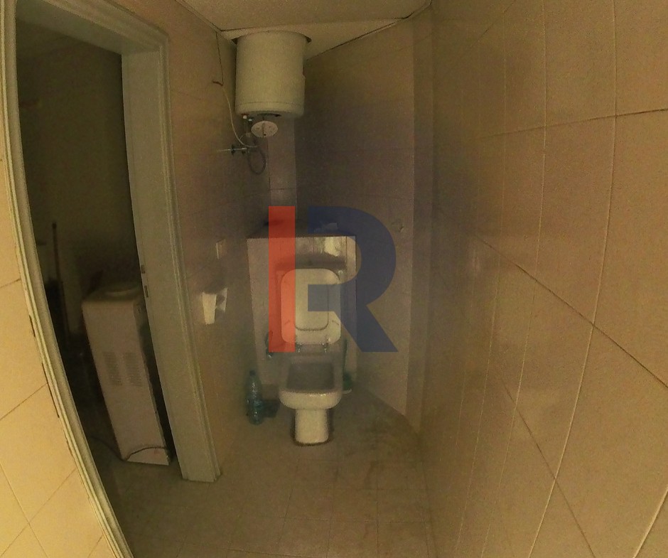 R9-1958 Office 130m for Sale in Azmi - Tripoli — الصورة 6 من 7