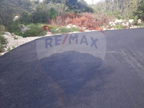 R9-1960 Land 2205 sqm for sale in Btouratij - Koura, Ideal for Residential Development — Photo 2 of 5