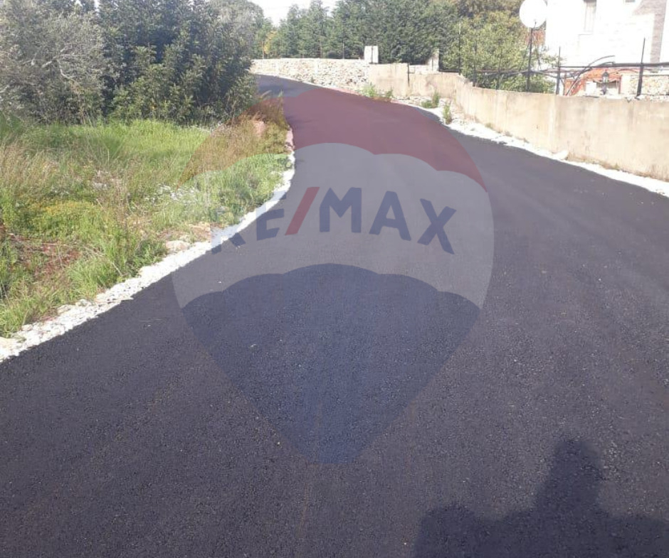 R9-1960 Land 2205 sqm for sale in Btouratij - Koura, Ideal for Residential Development — Photo 3 of 5