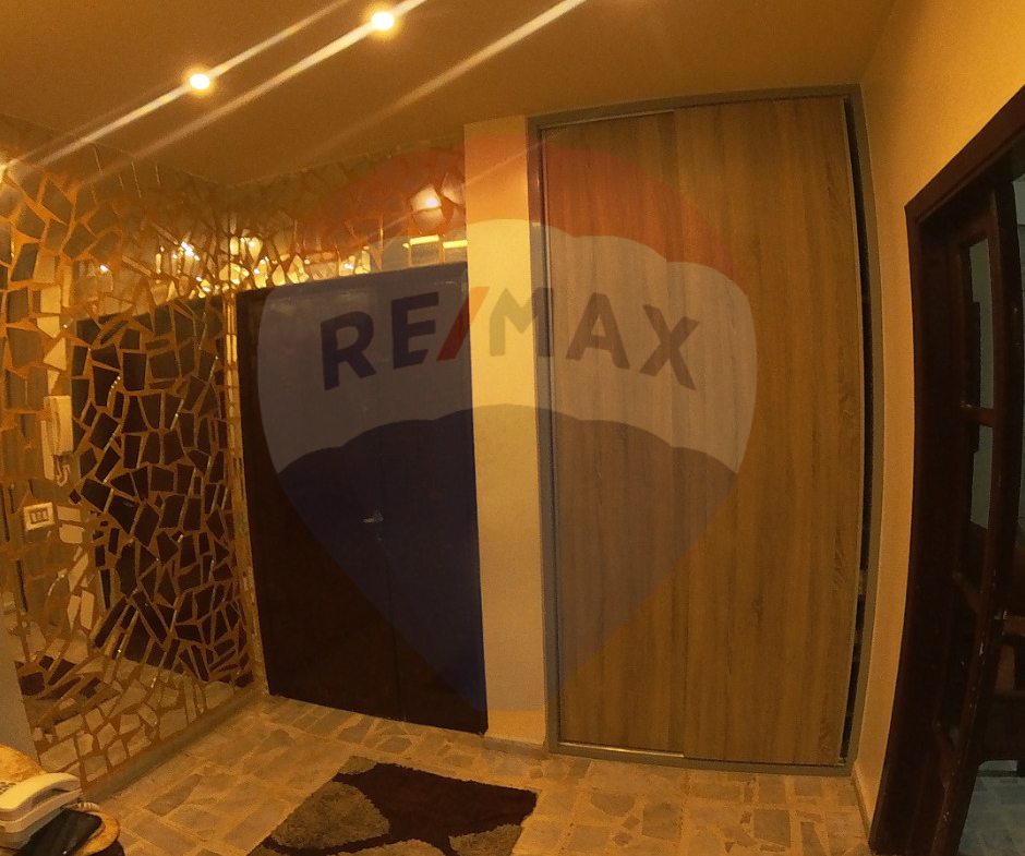 R9-1966  Apartment 150m for sale in Moharram - Tripoli — Photo 3 of 5