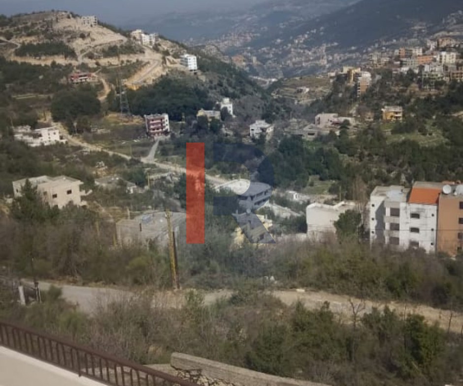 R9-1972 Stunning 4-Floor Villa with 2600m Land for sale in Assoun - Dinnieh — Photo 11 of 13