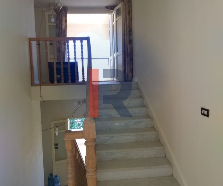 R9-1972 Stunning 4-Floor Villa with 2600m Land for sale in Assoun - Dinnieh — Photo 8 of 13