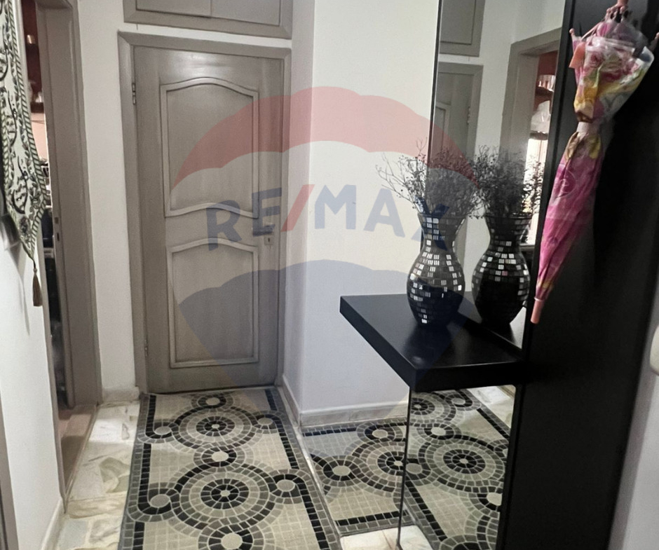 R9-1986 Apartment 130m for sale in Al-Qobbeh - Tripoli — الصورة 4 من 9