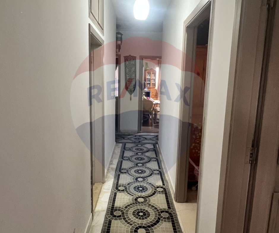 R9-1986 Apartment 130m for sale in Al-Qobbeh - Tripoli — الصورة 3 من 9
