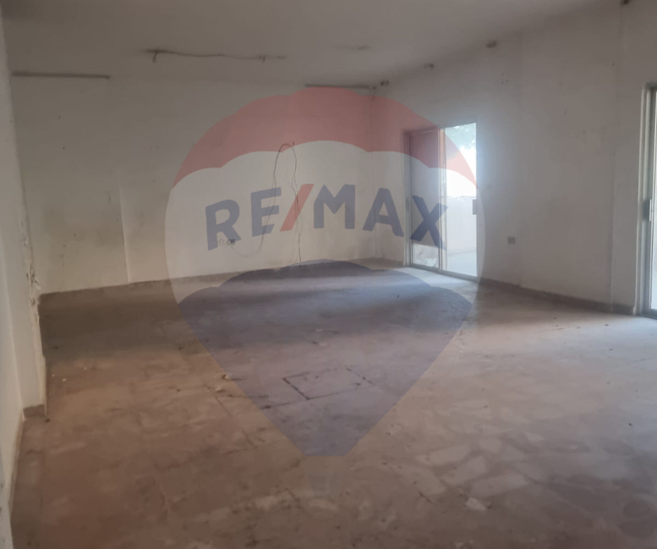 R9-1986 Spacious Apartment 335m for sale in Al Matal Al Azrak - Koura — Photo 5 of 13