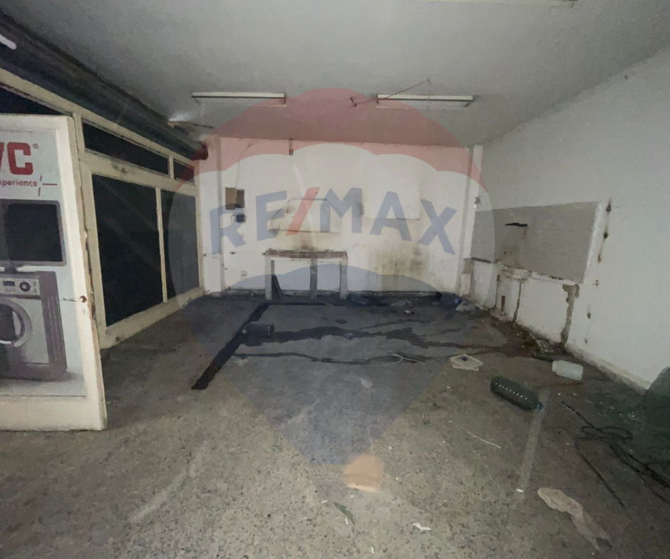 R9-2080 Two Connected Shops 130m² for sale in Houriya Street - Tripoli — الصورة 4 من 6