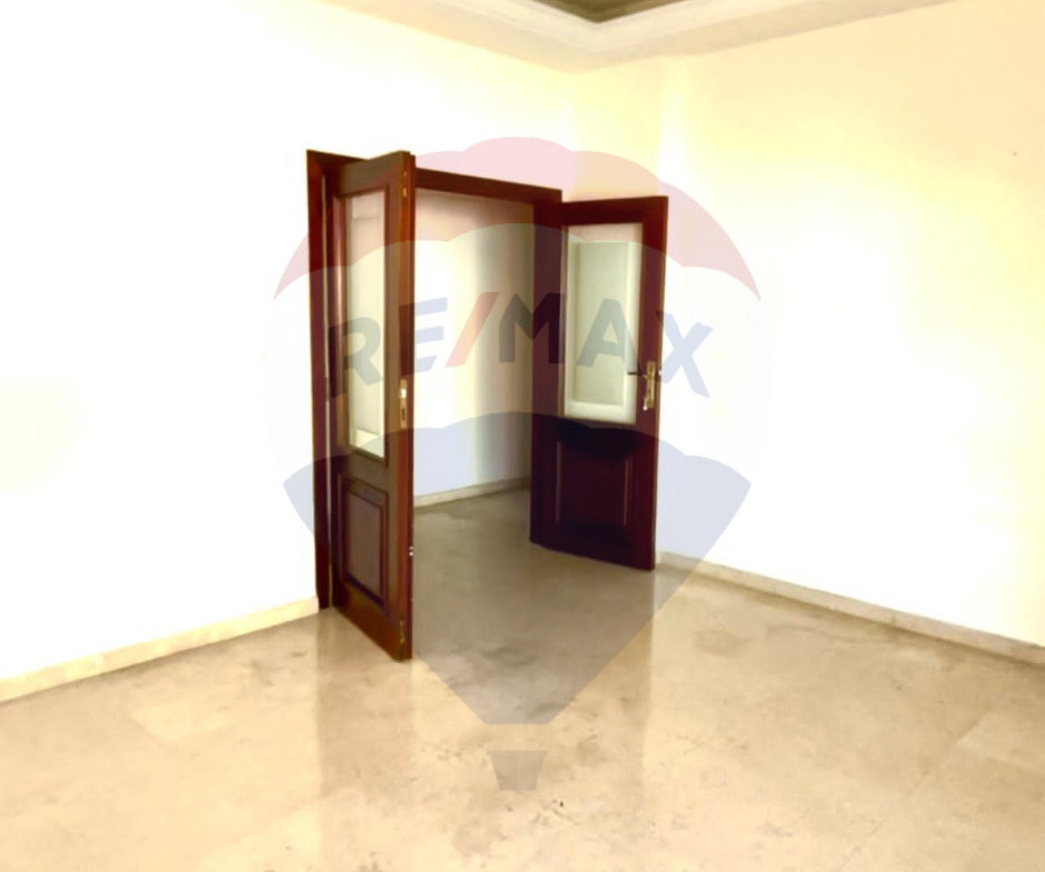R9-2082 Apartment 120m² for sale in Nakhleh - Koura — Photo 4 of 5