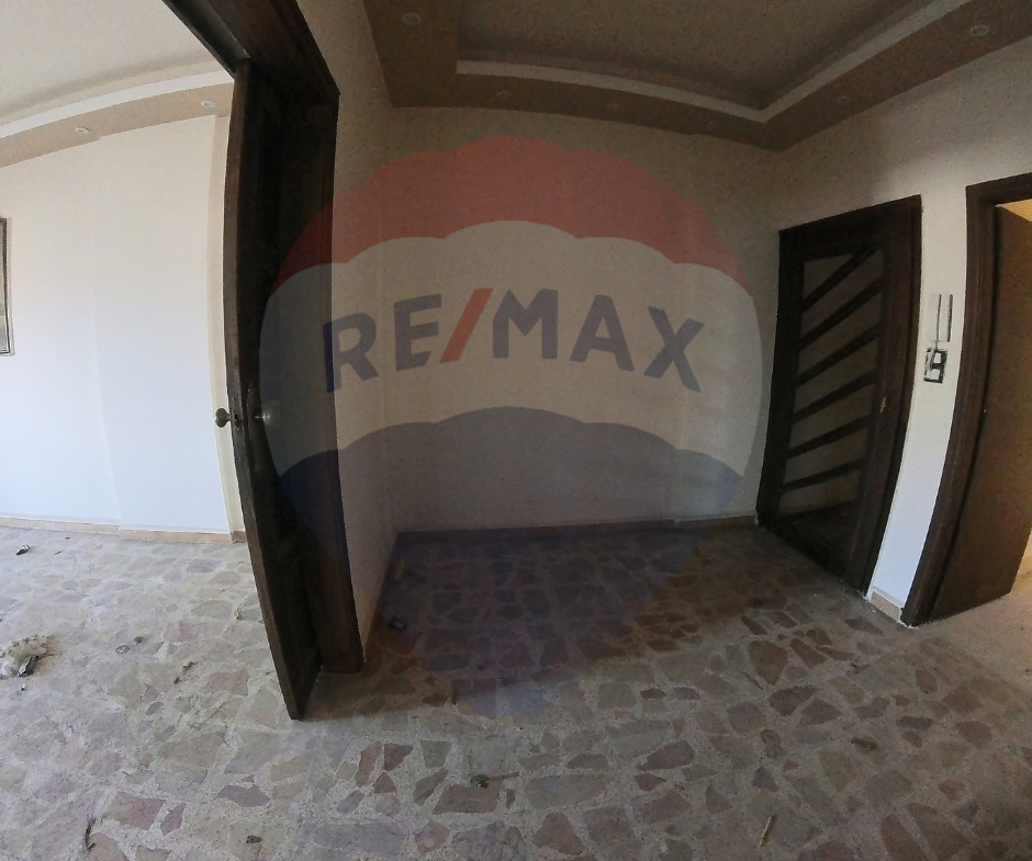 R9-2030 Apartment 180m for sale in Boulevard Bahsas - Tripoli — Photo 2 of 13