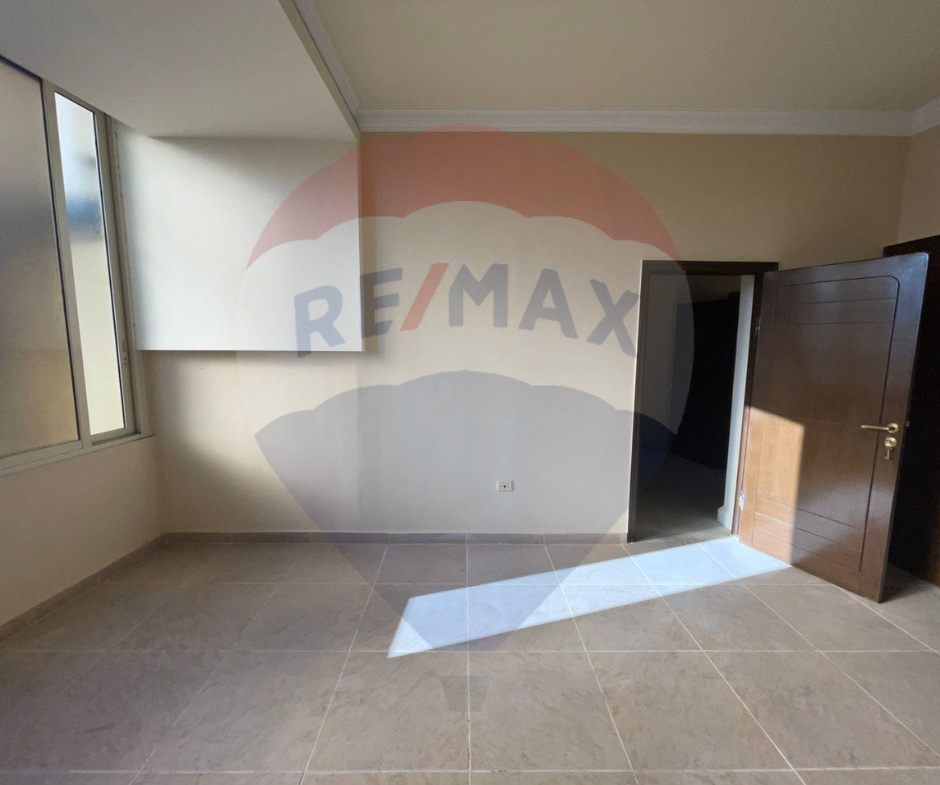 R9-2031 Apartment 150m for sale in Zahriyeh Tripoli — Photo 7 of 10