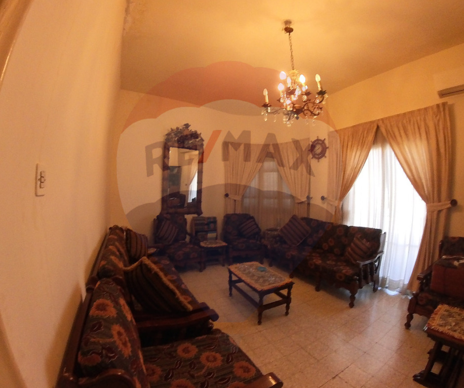 R9-2025 Apartment 200m for sale in Mina Port Said Street Tripoli — الصورة 3 من 10